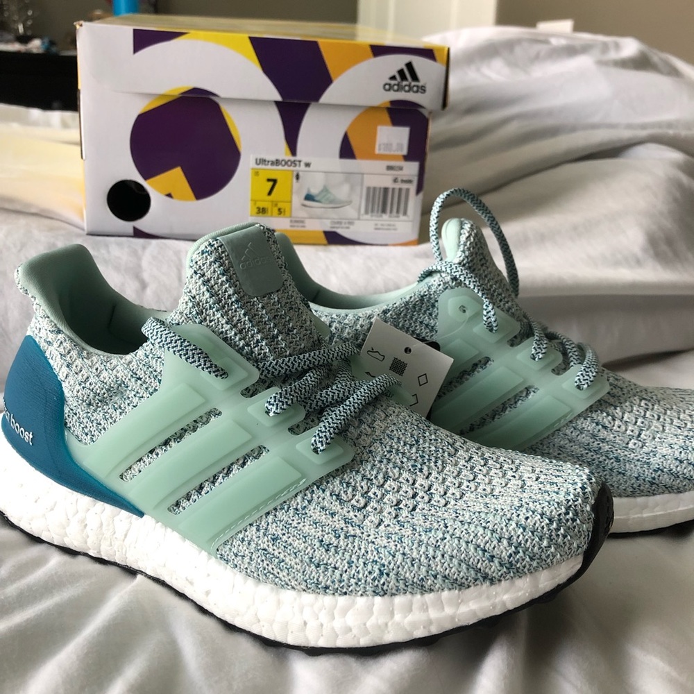 NWT/NIB adidas Ultraboost shoes - women’s sz 7